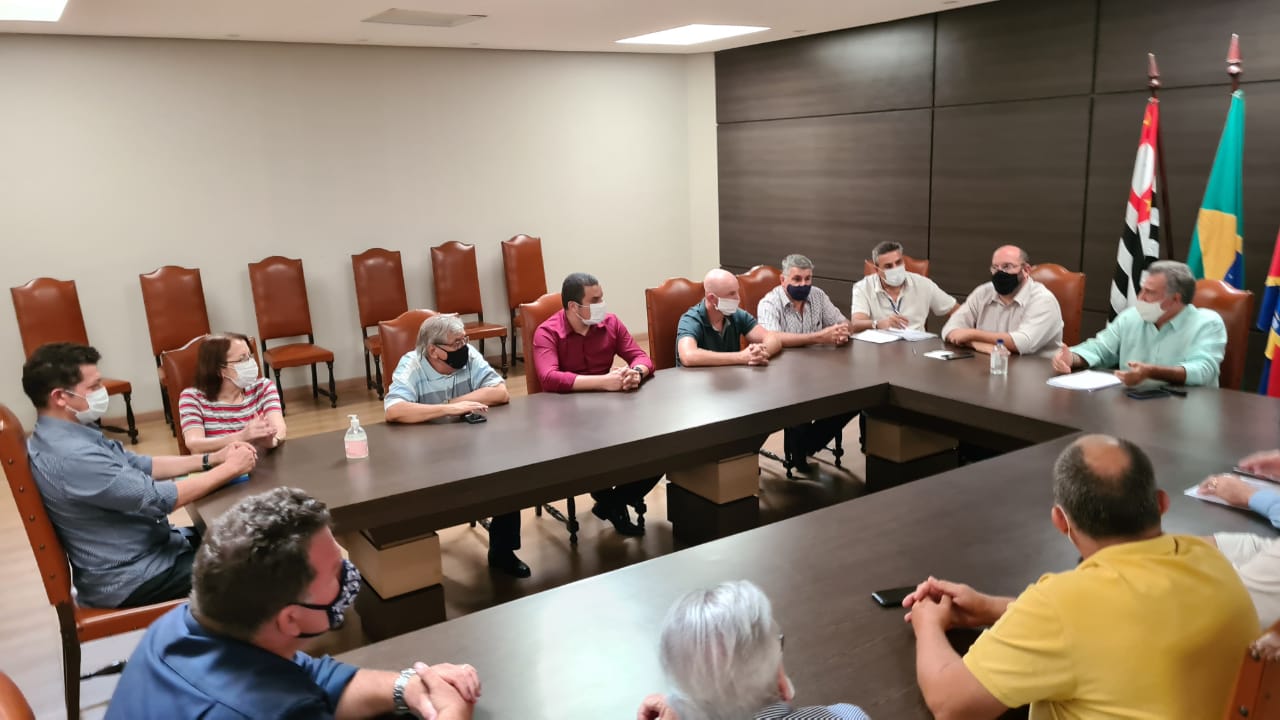 Prefeitos da região unidos para ajudar Santa Casa de Jahu a abrir mais 23 leitos